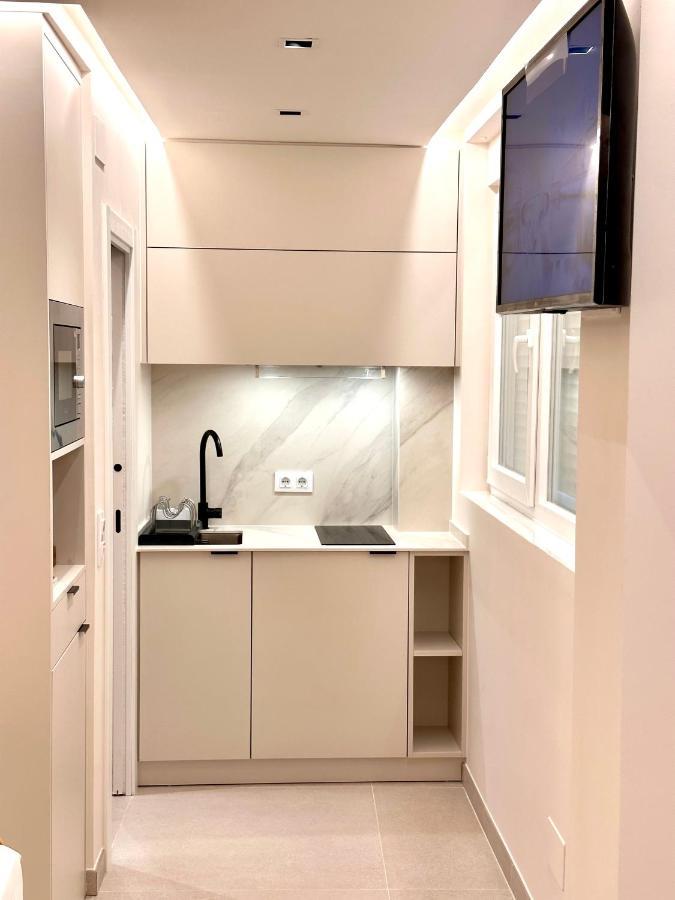 Suite Ron In Marina 2 People Puerto Deportivo Benalmádena Eksteriør billede